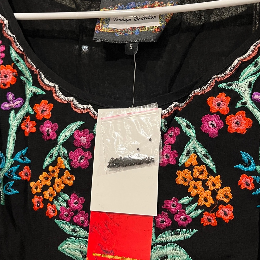 Vintage Collection Springtime Floral Tunic - Picture 7 of 11